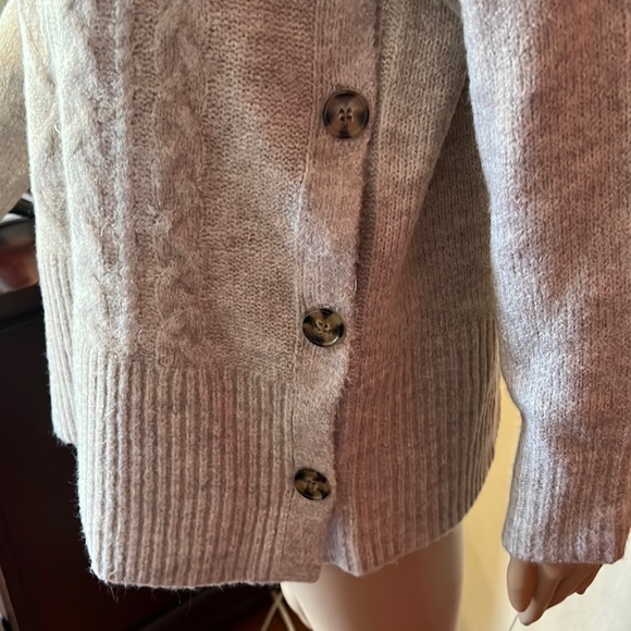 JohnPaulRichard Sweater - Picture 2 of 3